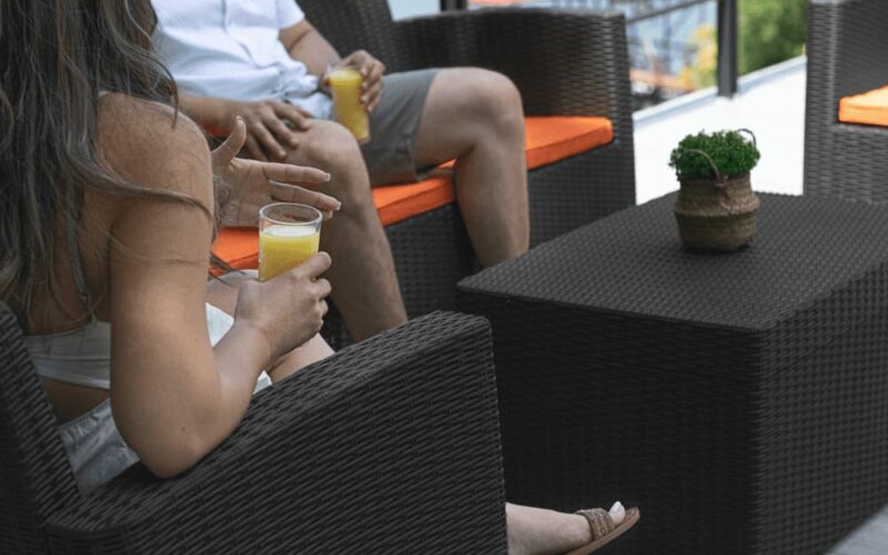 Cómo evitar errores al comprar muebles de plástico en Aruba